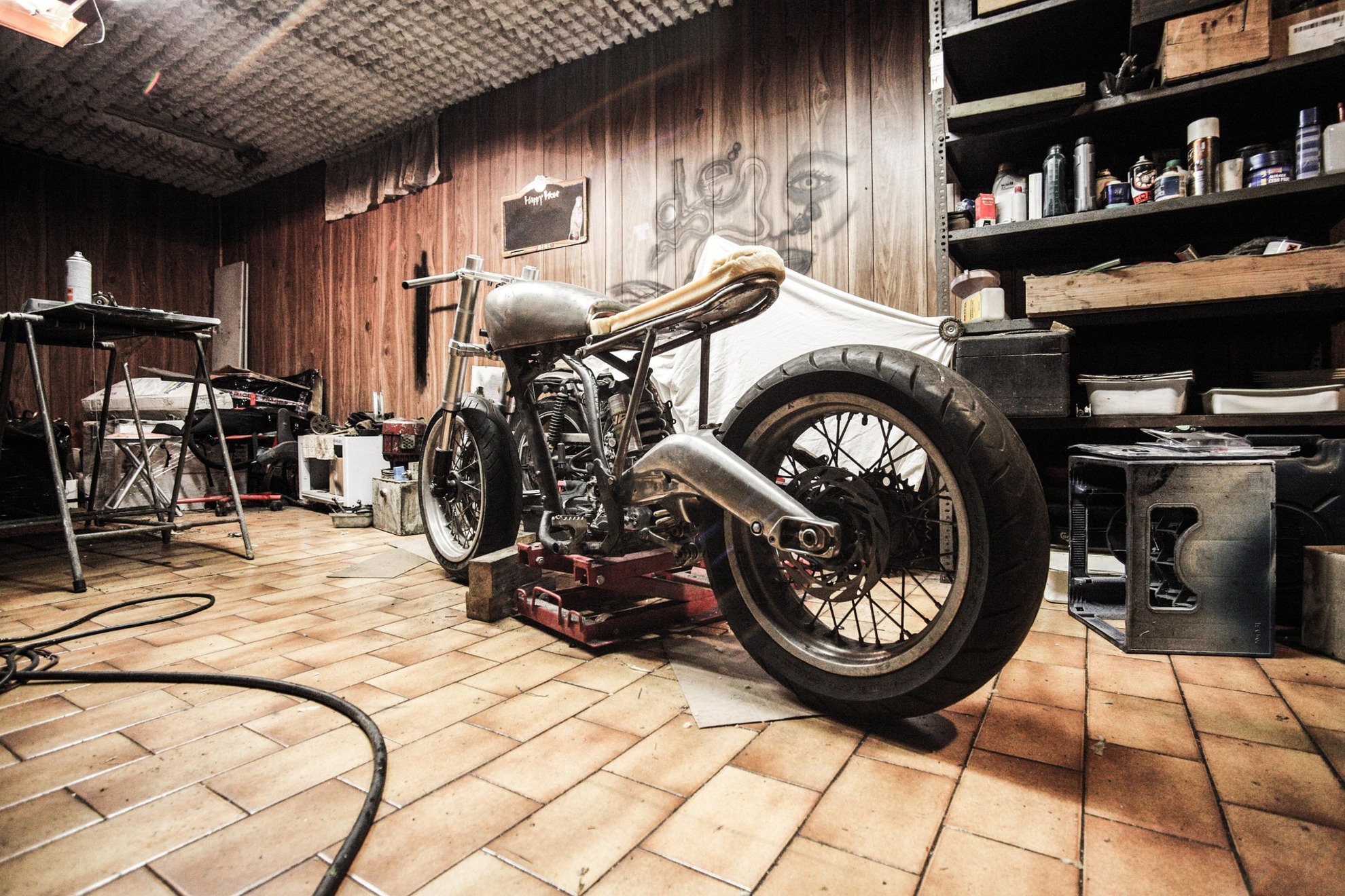 splitshire-motorbike-407186_1920